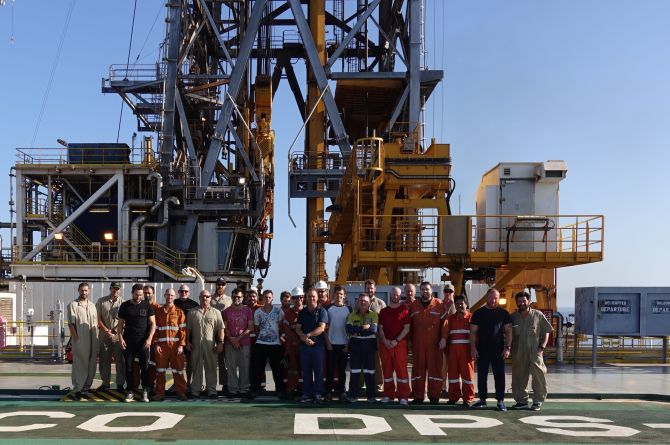 ICON Offshore Team on helideck